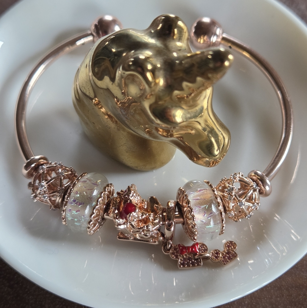 Pandora Mickey & Minnie Rose Gold Christmas Themed Bracelet Size (3) 7.5